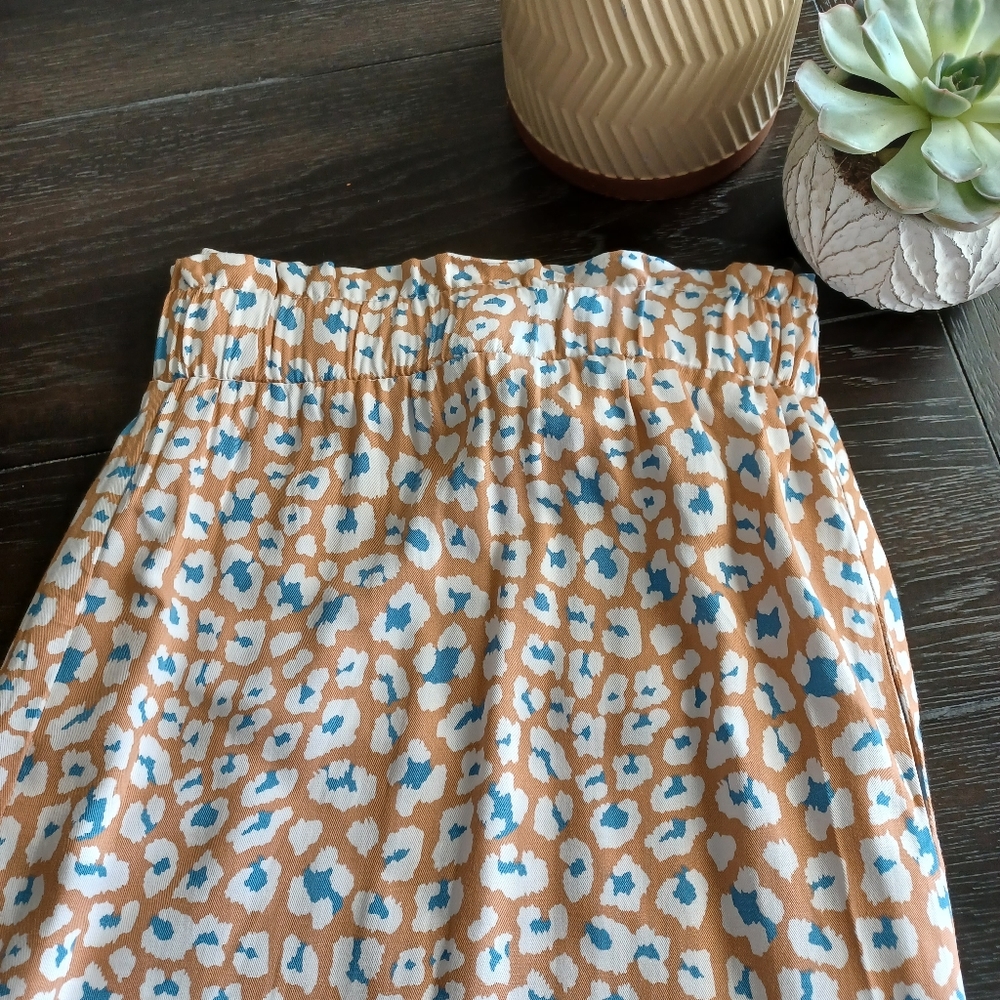 Entro High Waisted Wide Leg Leopard Pants - Picture 5 of 8